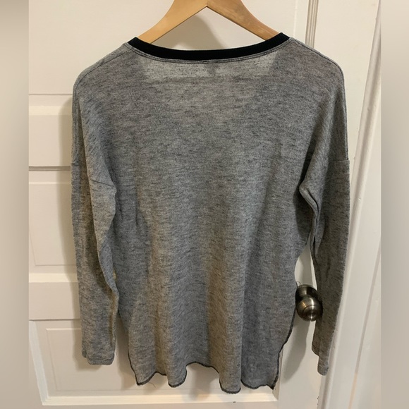 Artizia Wilfred long sleeve top - Picture 3 of 4